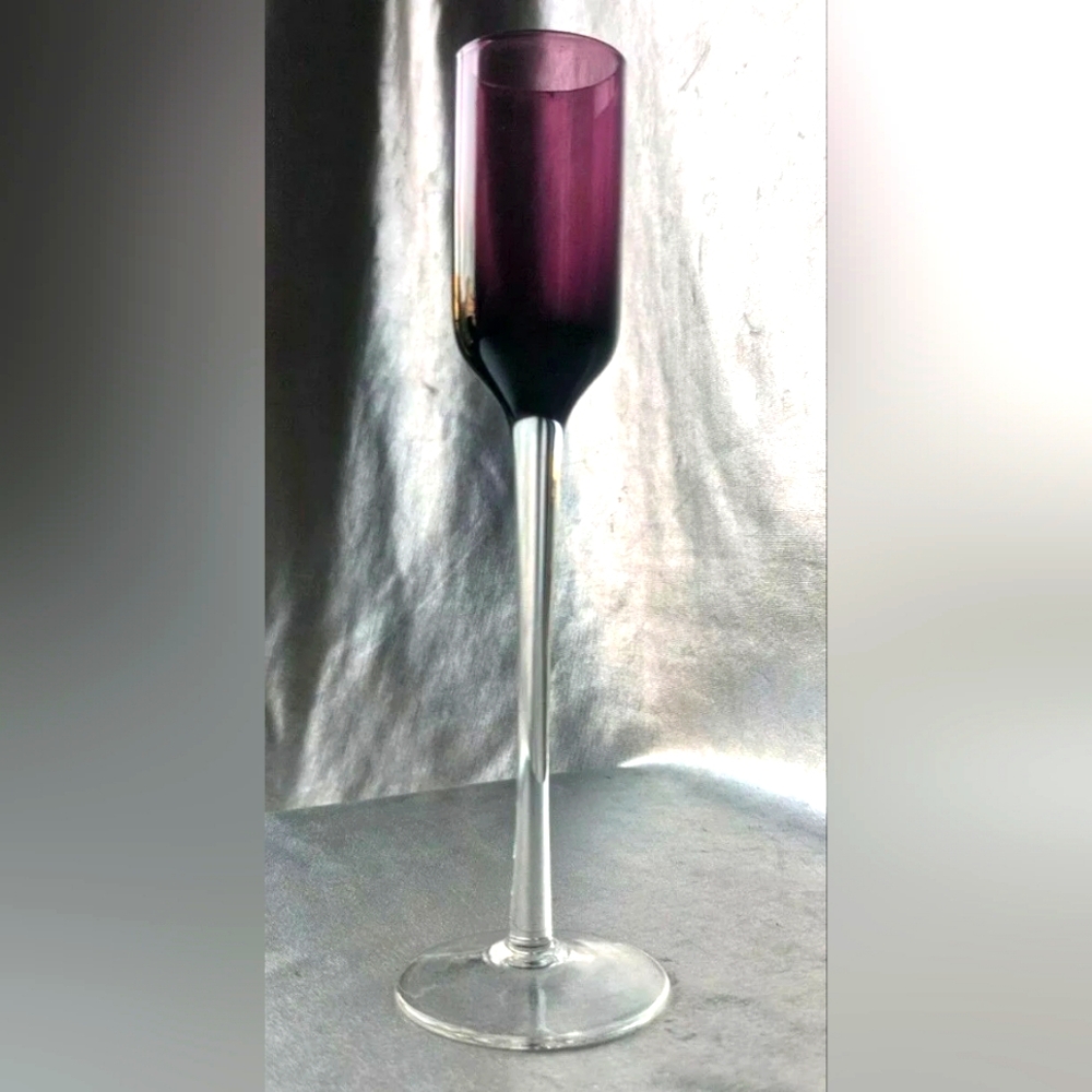 VINTAGE AMYTHIST CORDIAL GLASS